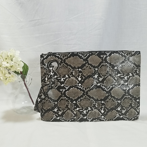 Handbags - Snake Skin Wristlet